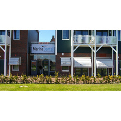 Markiezen met reclame   ook bij Snoek Volendam