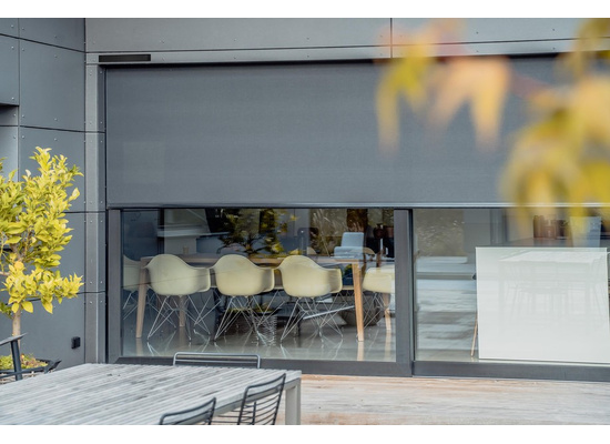 Zipscreen met solar motor