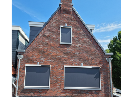 Zipscreen met solar motor